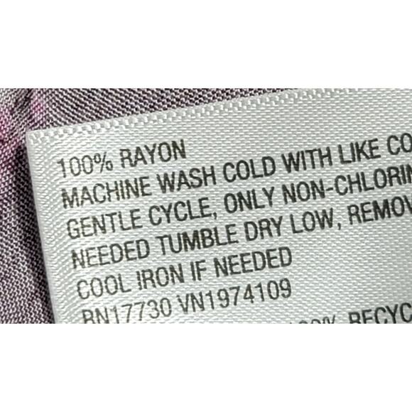 Wild Fable Burgundy Floral Print Button Up Top Medium Lightweight Soft Collard - Picture 4 of 7